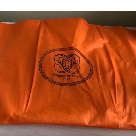 Beautiful New Designer Sharif Embroidered Bag & Victoria’s Secret Heart Throw - Picture 11 of 16